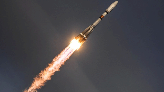 Rusya’nın yeni üssünden fırlattığı uydu ile bağlantı koptu
