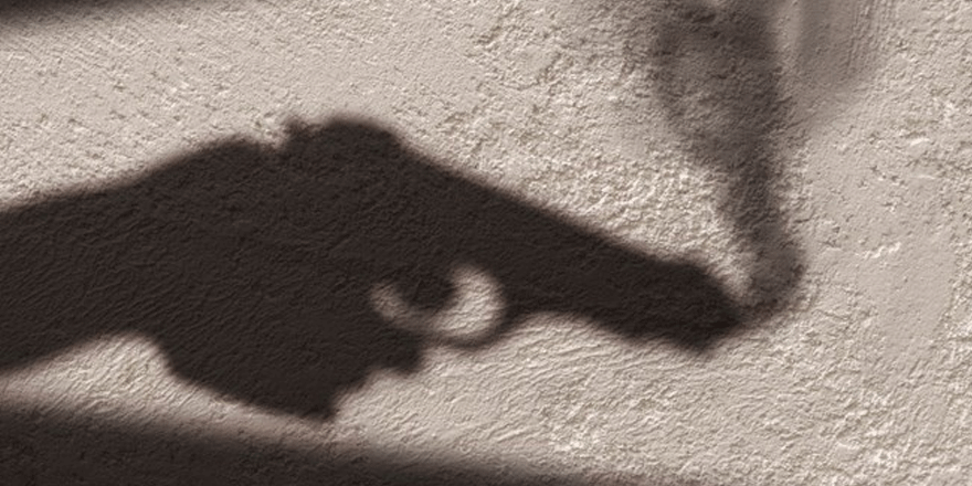 Konuşmak için yanına gittiği sevgilisinin 10 yaşındaki yeğenini vurdu