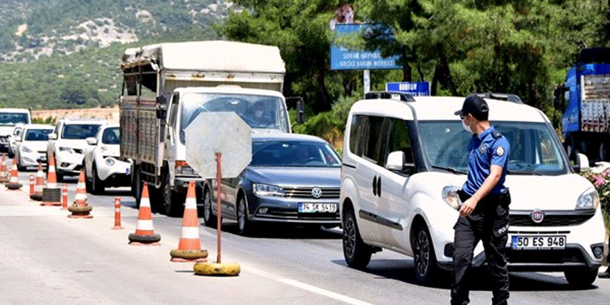 Türkiye yollara düştü: 2 milyonluk corona virüs göçü