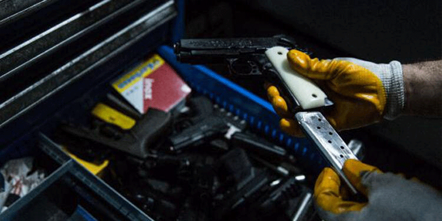 Başakşehir'de ruhsatsız silah imalatı yapan atölyeye operasyon