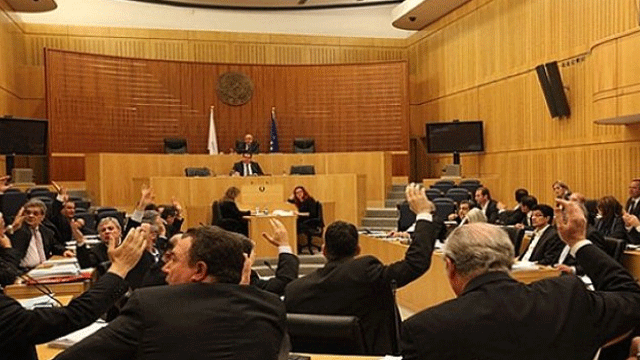 Rum göçmenlerden Rum Yönetimine çağrı: “Mallarımızı alın”