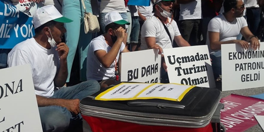 Tatar, eylem yapan turizmcilerden bir heyeti kabul etti