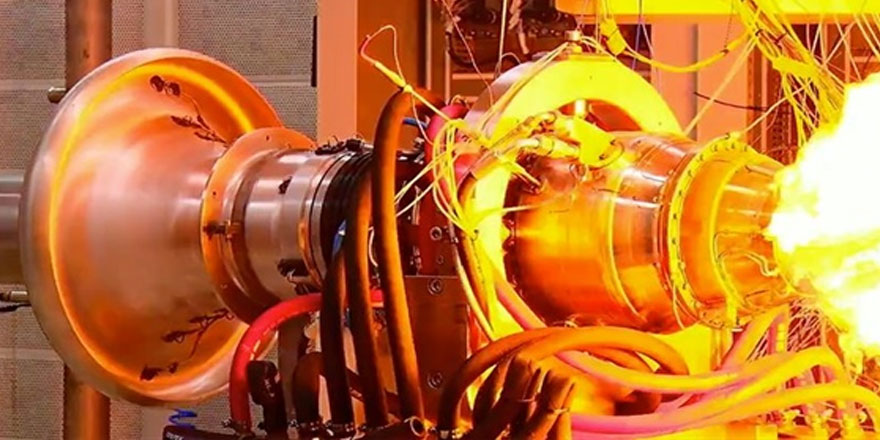 Türkiye'nin orta menzilli ilk yerli füze motoru test edildi