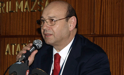 Yeni Ercan terminal inşaatı durdu