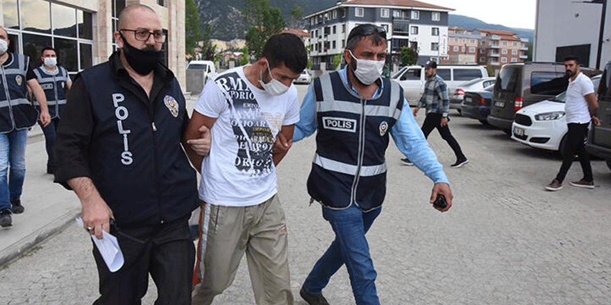 'Eski sevgili' kavgasında bıçaklanarak öldürüldü