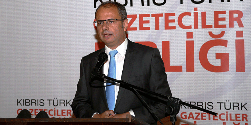 "Basın gününü buruk karşılıyoruz"