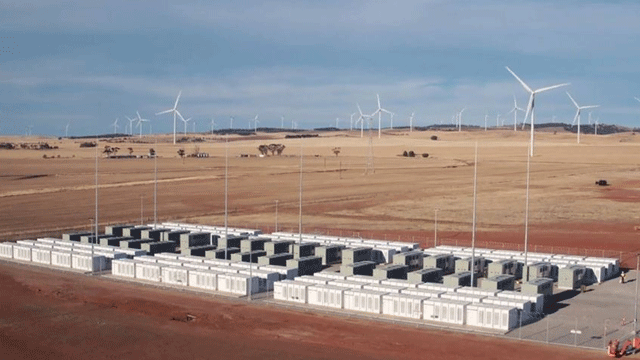 Tesla'nın Avustralya'daki 'mega pili' çalıştırıldı