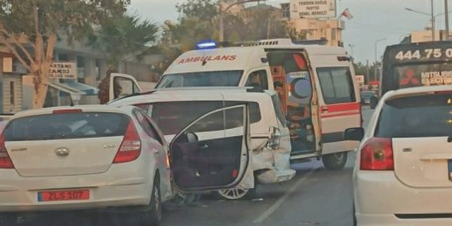 Lefkoşa’da korkutan kaza