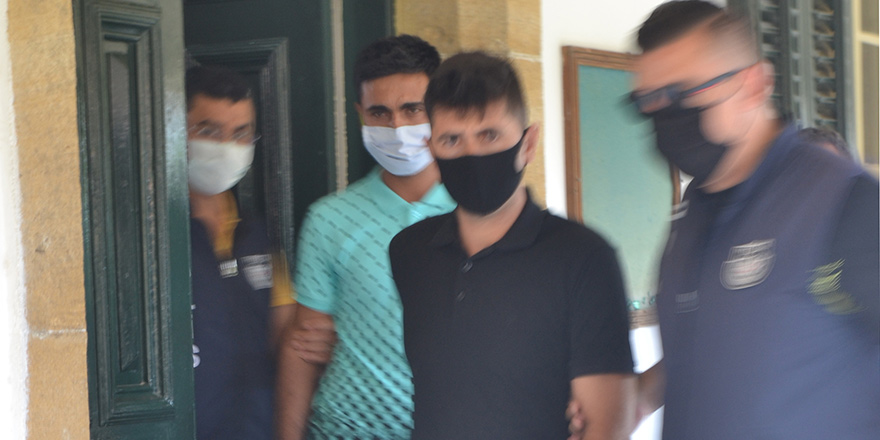 Eskort kadın bulmak için hırsızlık yaptılar