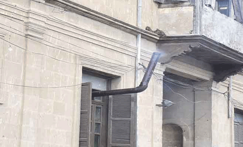 Odun sobaları yandı kavga başladı