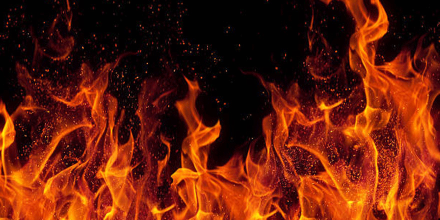 Akdeniz ve Zümrütköy'de yangın