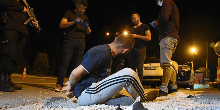 Kocalamacayla yakalanan zanlının ayakkabı tabanından uyuşturucu çıktı