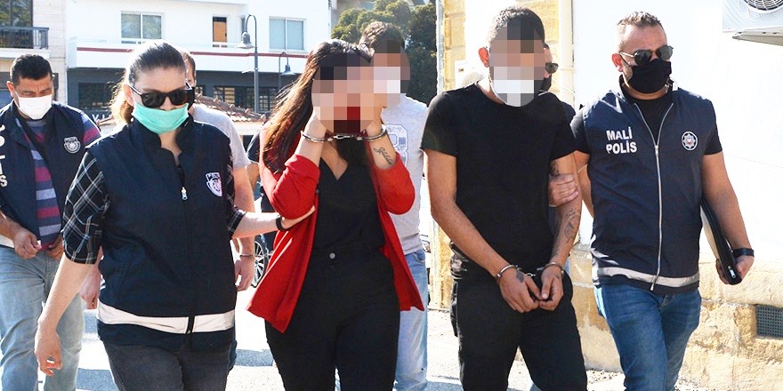 Çalıntı kartlarla 180 bin TL çaldılar