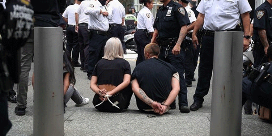 ABD'de göçmenlik politikaları karşıtı protestoda 20 gözaltı