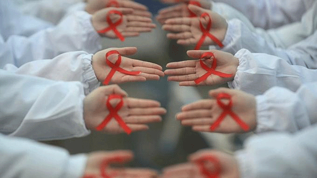 HIV, etkin tedaviyle kontrol altına alınabiliyor