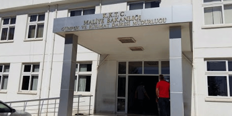 Gümrük’te sadece acil işlemler yapılacak