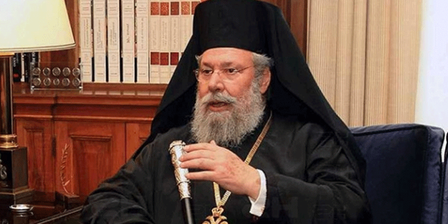 II. Hrisostomos “Çift kabin vana biniyorum”