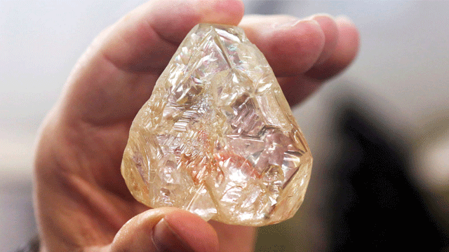 Sierra Leone "Barış Elması" 6,5 milyon Dolara satıldı