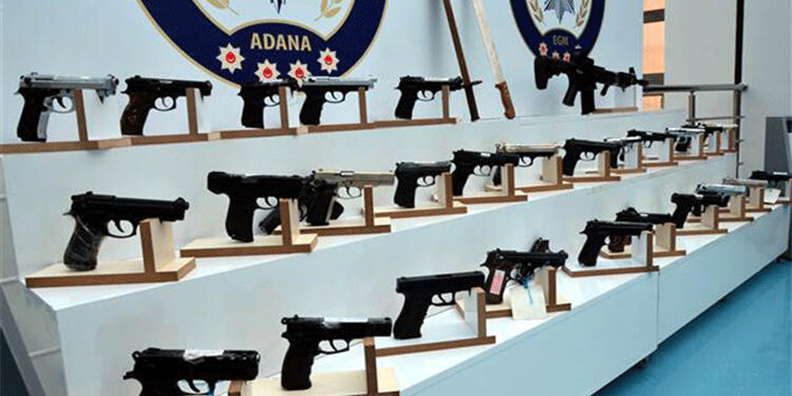 Adana’da aranan 202 kişi yakalandı, ruhsatsız silahlar ele geçirildi