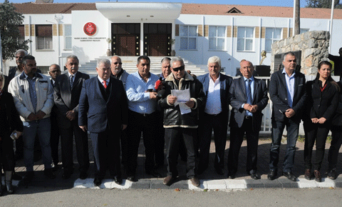 Polis için Meclis önünde eylem