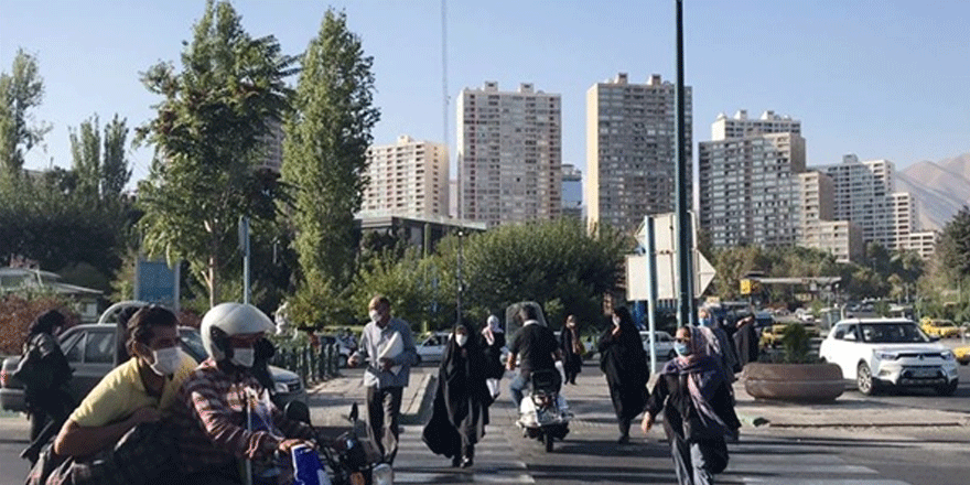 İran'da kovid-19'daki artış nedeniyle hastanelerde yer kalmadı