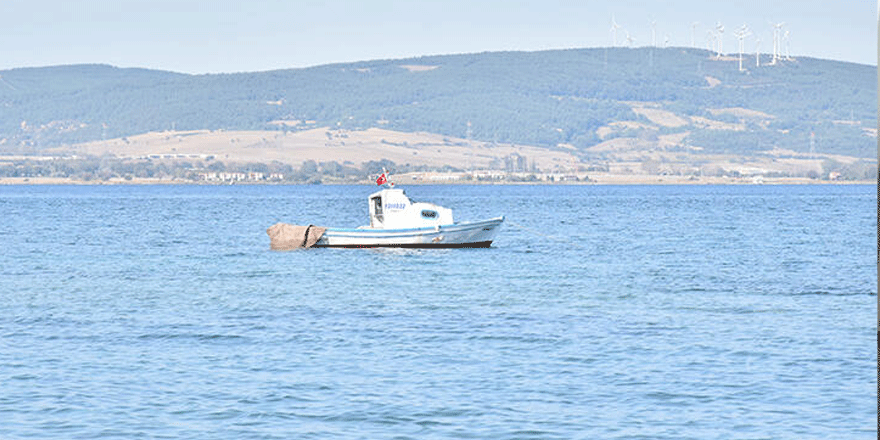Çanakkale’de denize düşen balıkçı boğuldu