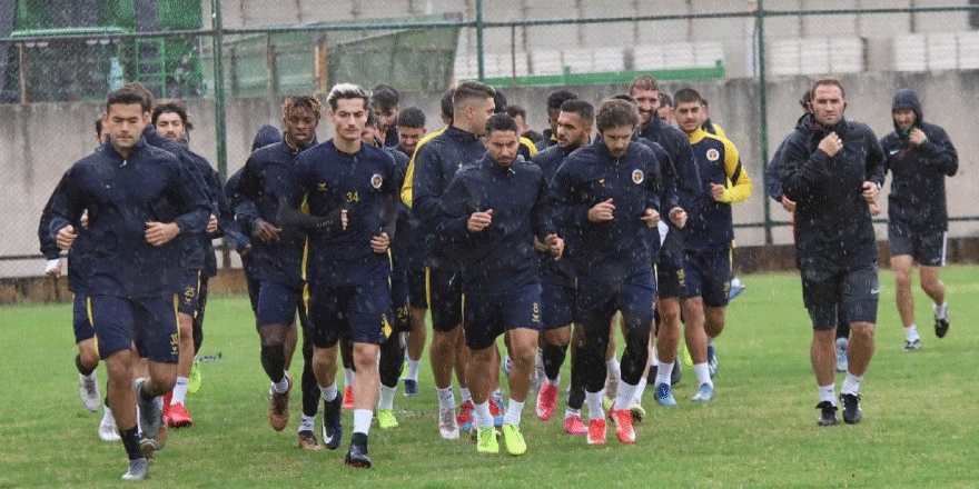 Menemenspor’da 7’si futbolcu 13 kişi corona