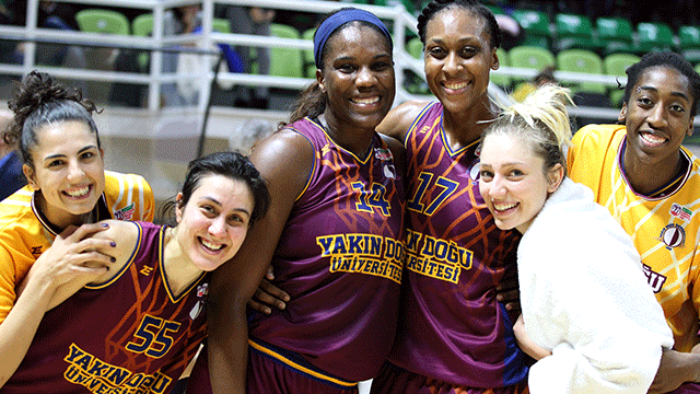 İzmir’de YDÜ fırtınası esti…Bornova Beckerspor: 37 - Yakın Doğu Üniversitesi: 93