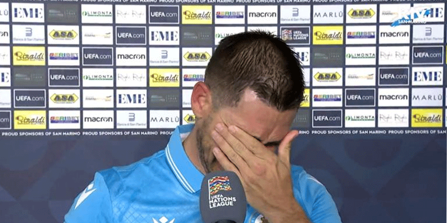 San Marino iki maç yenilmeyince gözyaşlarını tutamadı