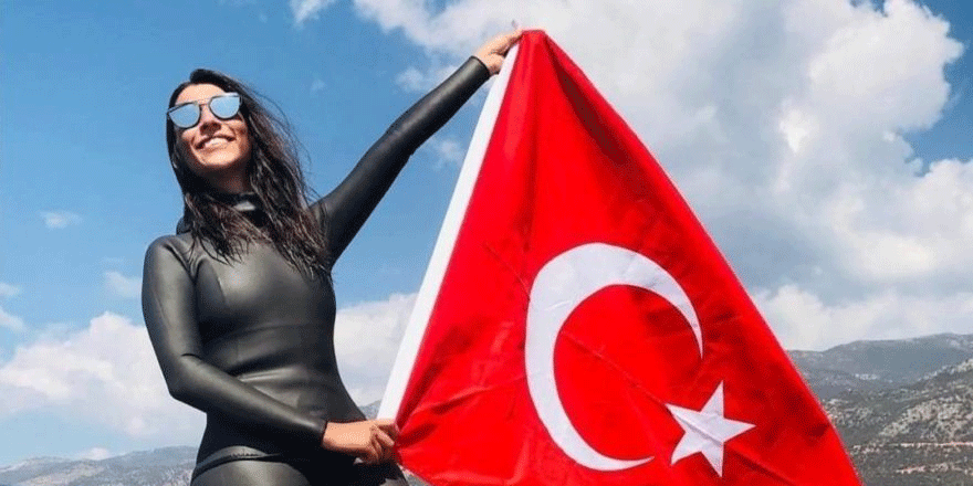 Milli serbest dalışçı Fatma Uruk, Meksika’da dünya rekoru kırdı