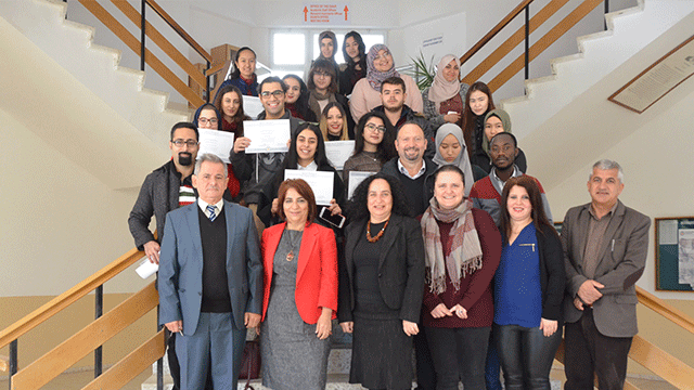 DAÜ Yabancı Diller Eğitimi Bölümü  başarılı öğrencilerine sertifikalarını verdi