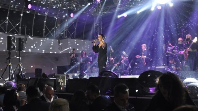 Ebru unutulmaz bir gece yaşattı