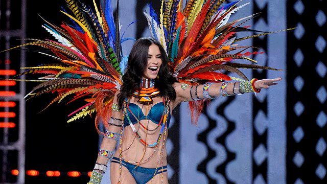 Adriana Lima: Artık boş yere soyunmayacağım