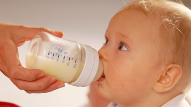 Virüs içerdiği söylenen bebek sütlerinin satışı durduruldu