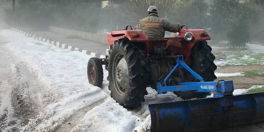 Büyükkonuk beyaza büründü!