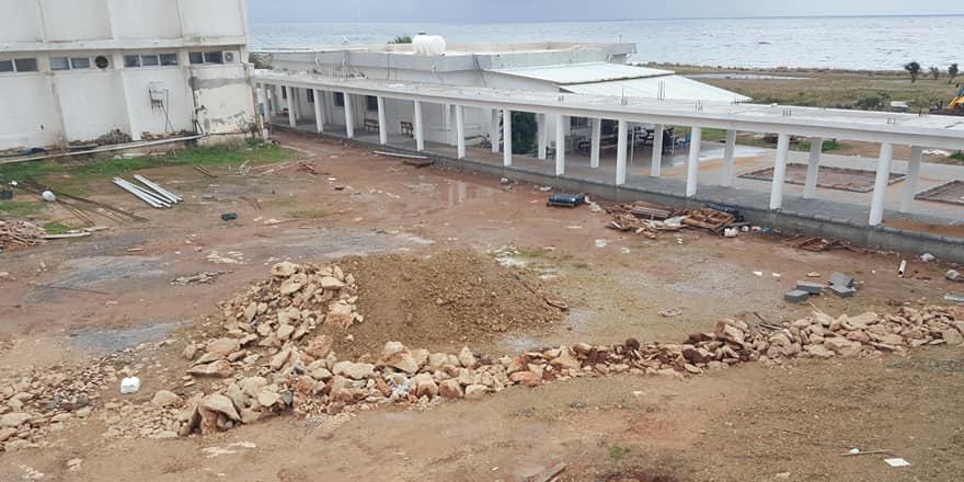 İnşaat halindeki okul tehlike saçıyor!