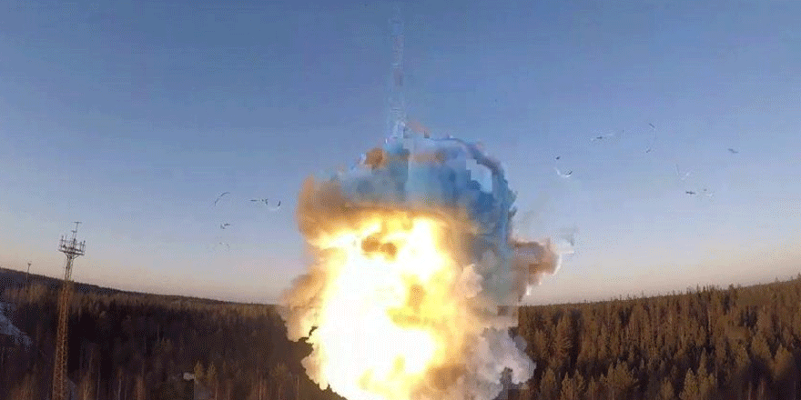 Rusya’dan balistik füze tatbikatı