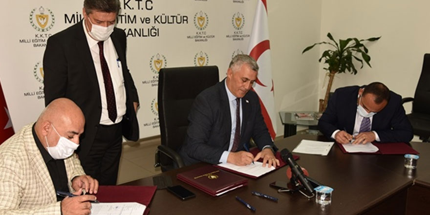 Karakum’a yeni bir ortaokul, Lefkoşa ve Gönyeli’deki okullara ek derslik yapılıyor