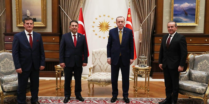 Saner: "Türkiye'den KKTC'ye 500 bin aşı gelecek"