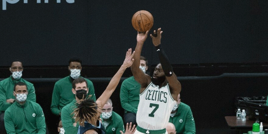 Jaylen Brown’dan kariyer gecesi