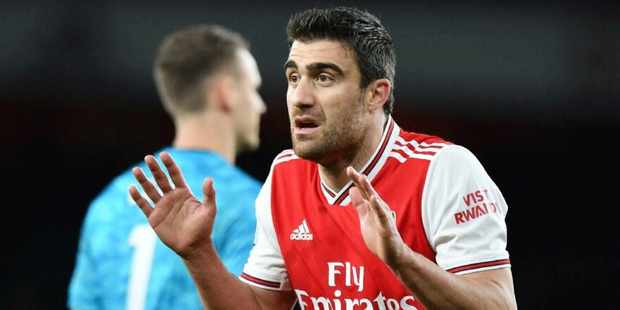 Fenerbahçe’de ilk hedef Sokratis