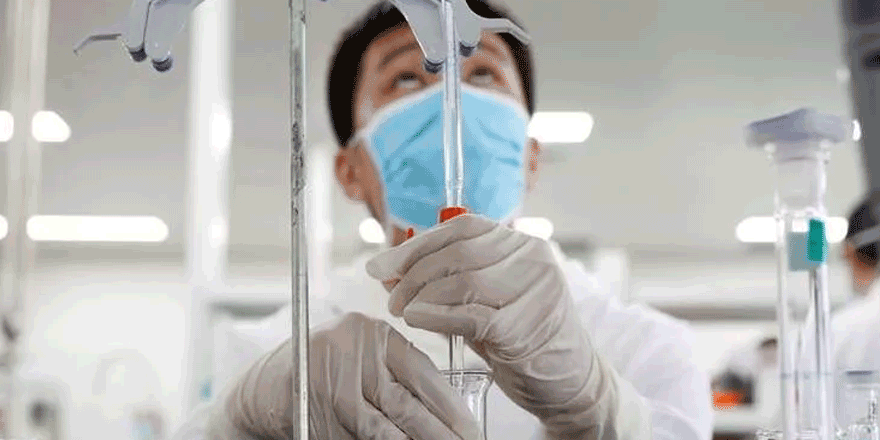 Çin'de kovid-19 aşısı riskli gruplara uygulanmaya başlandı