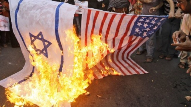 Kıbrıs ABD Büyükelçiliği önünde protesto