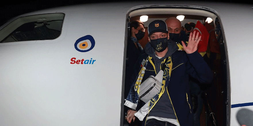 Fenerbahçe’nin yeni transferi Mesut Özil, İstanbul’da