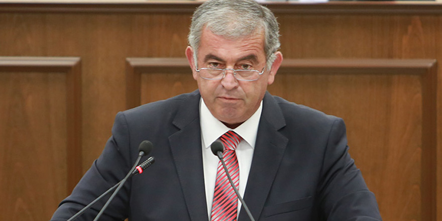 Meclis Başkanlığı'na Önder Sennaroğlu seçildi