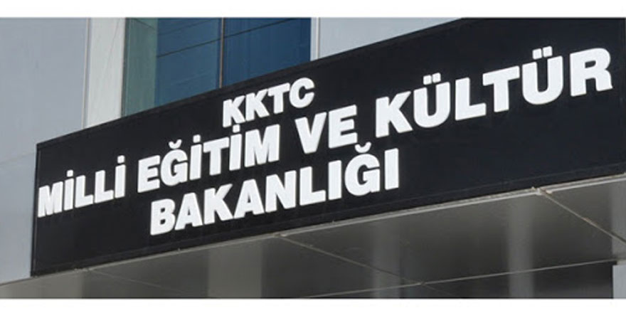 Yurt dışında eğitim gören öğrencilerin aşı için başvuru yapmaları gerektiğini duyurdu