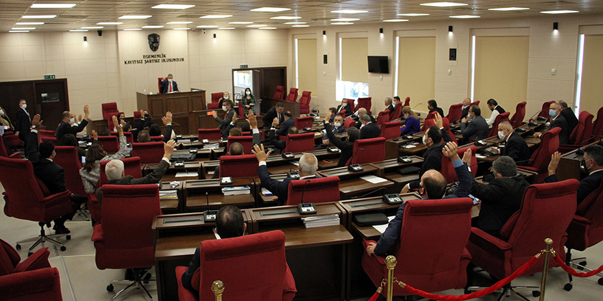 "Bütçe onaylandı, meclis kapatıldı"