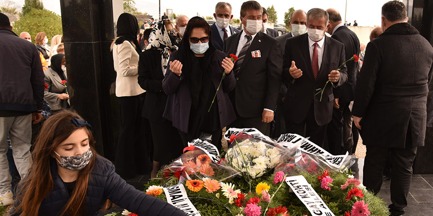 İrsen Küçük ölümünün 2’nci yıl dönümünde anıldı