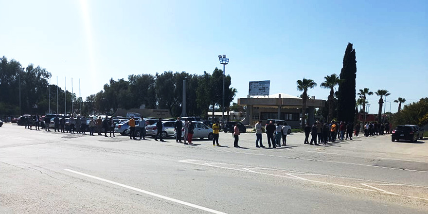 PCR testi eziyeti devam ediyor