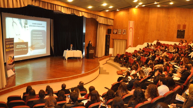 Diyetisyenler Birliği “Vücut Geliştirme ve Fitness Sporları İçin Spor Diyetisyenliği Kursu” düzenledi